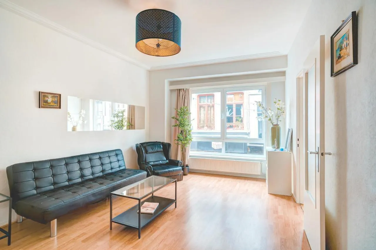 Lucky Lambert Apartment Antwerp